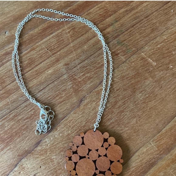 Mana Jewelry Designs- wood necklace - Picture 4 of 7